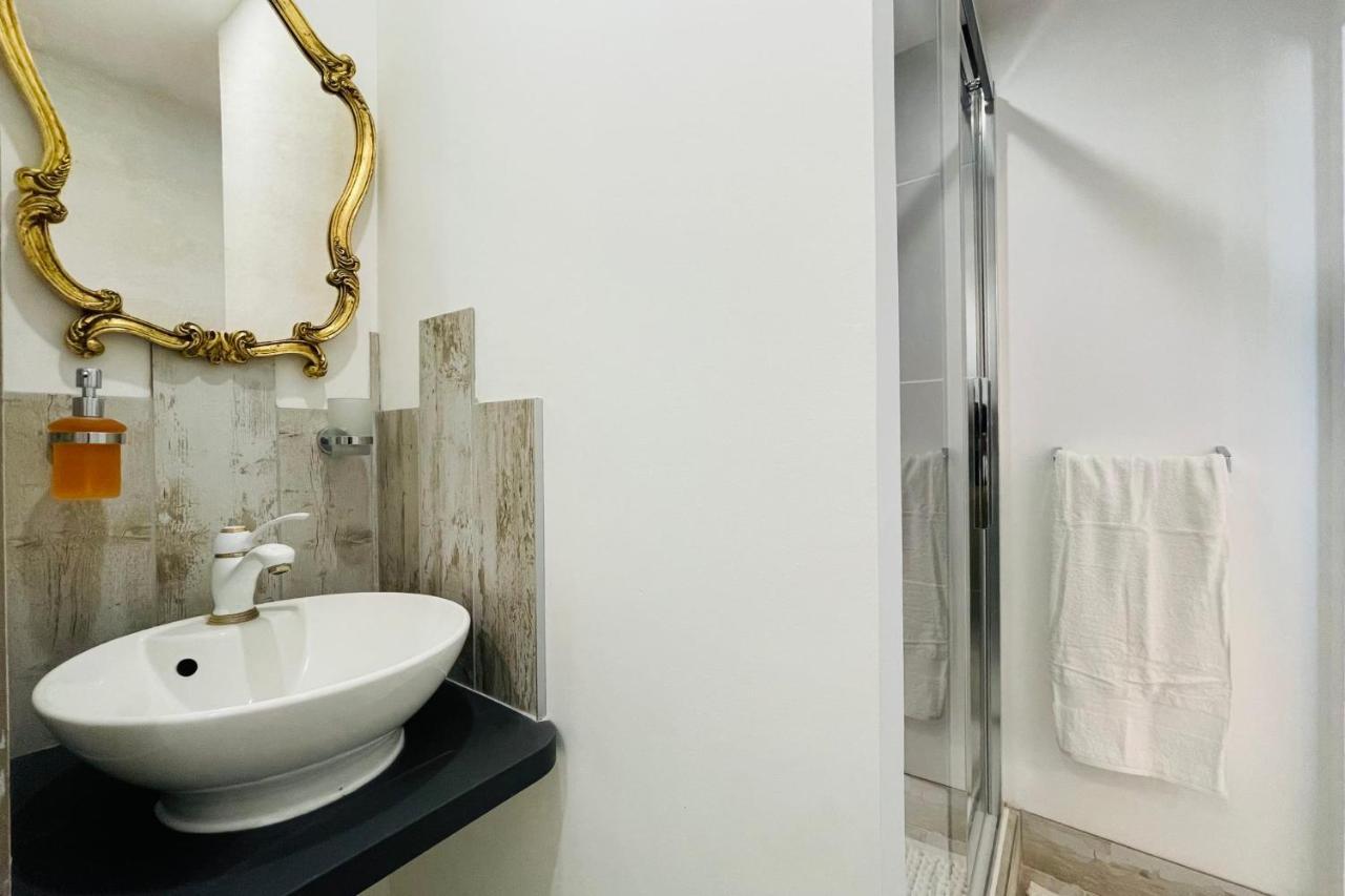 The Balzacienne Room In A Charming Mansion At The Gates Of Tours Saint-Avertin Exteriér fotografie